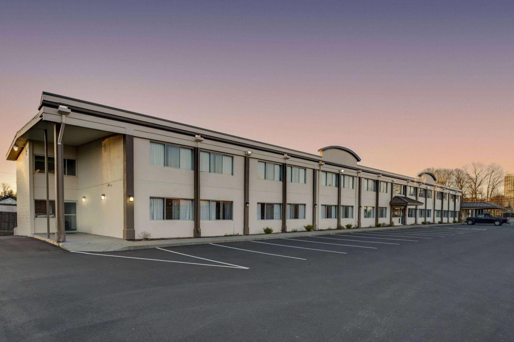 Days Inn By Wyndham Albany Suny מראה חיצוני תמונה